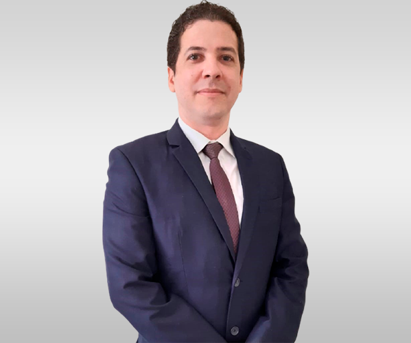 Dr. Clevson Lima Bomfim